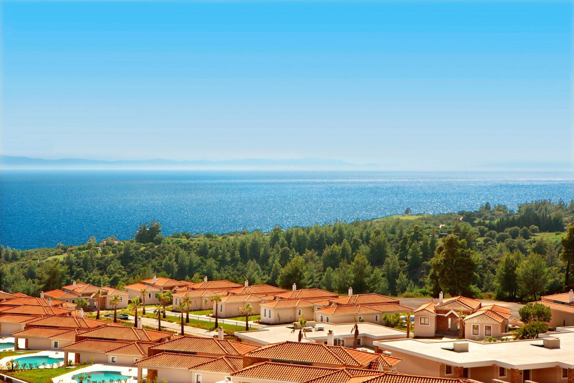 EXECUTIVE SUITE SEA VIEW